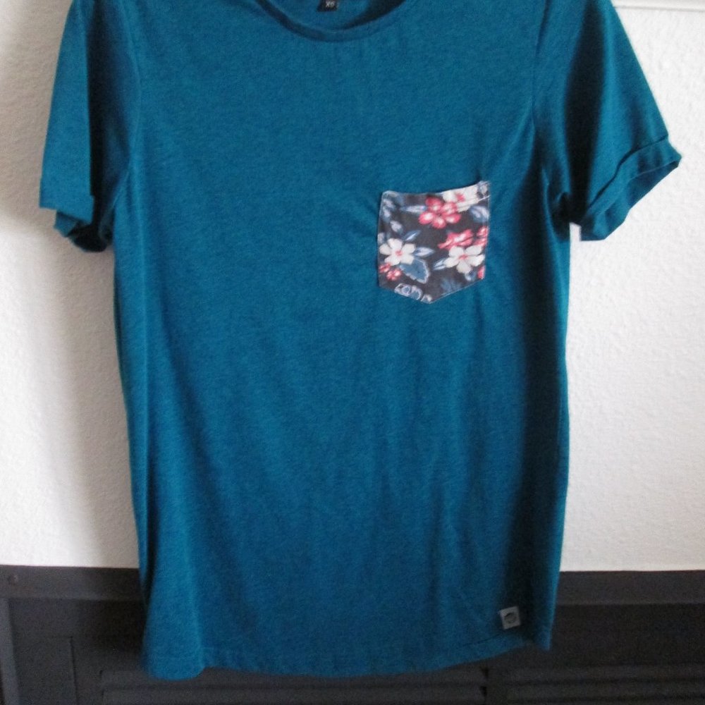 Free Planet Men's T-Shirt Size XS - Picture 2 of 4